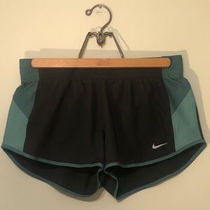 ✔️NWOT Nike Running Shorts